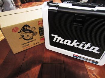 MAKITA